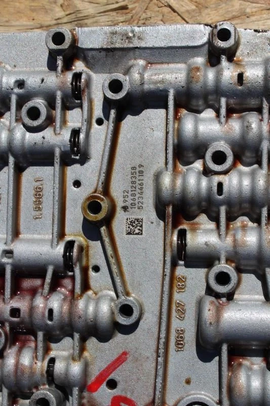 BMW 550i 2006 2007 carrocería de válvula de transmisión automática 1068128358 Foto 3 de 4