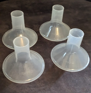 Medela 4pc Flanges 24mm Breast Shields Lot of 4 PIS Spectra