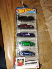HOT WHEELS 2025 - HW MOTOR SHOW 5 PACK - INCLUDES FERRARI SF90