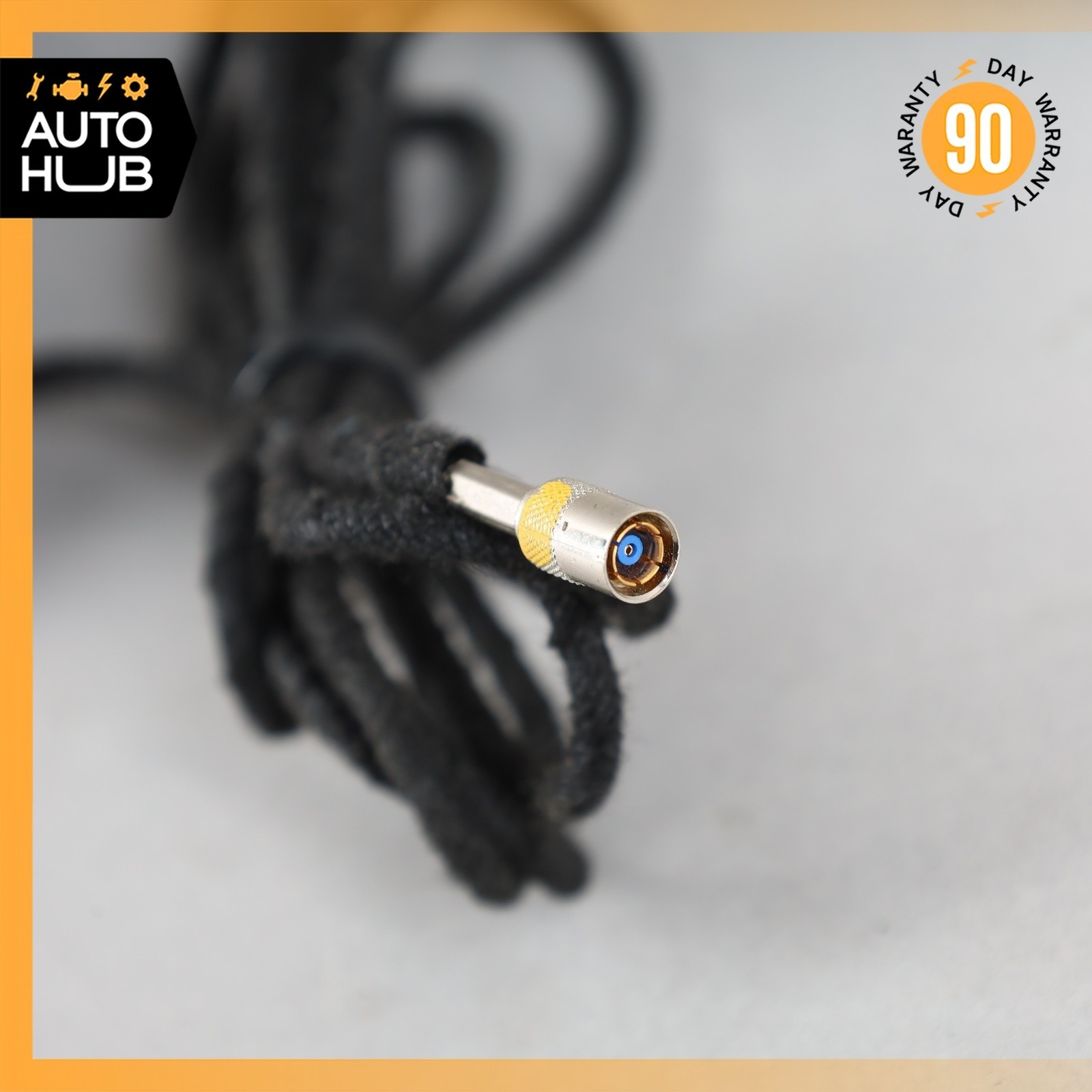 03-13 Maserati Quattroporte M139 Top Roof Shark Fin Radio Antenna GPS OEM