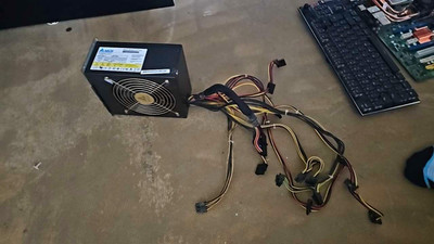 FSP ATX Computer-Netzteil 350W 20+4 Pin 4 Pin CPU SATA Molex 1 Lüfter schwarz