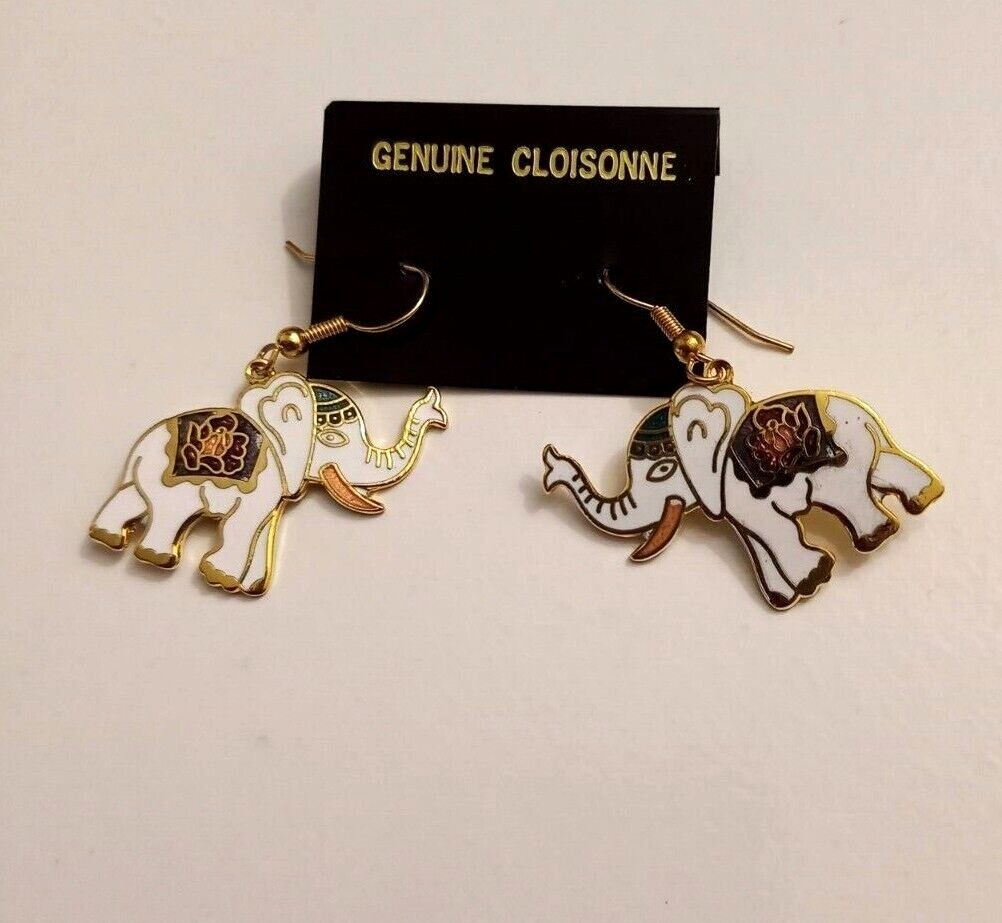 Boucles D'oreilles En Cloisonné Blanc Et Doré Motif éléphant - Neuf Avec étiquettes