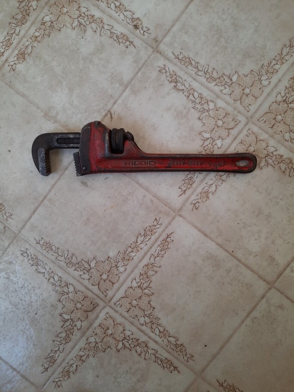 RIGID 8" ADJUSTABLE PIPE WRENCH Vintage
