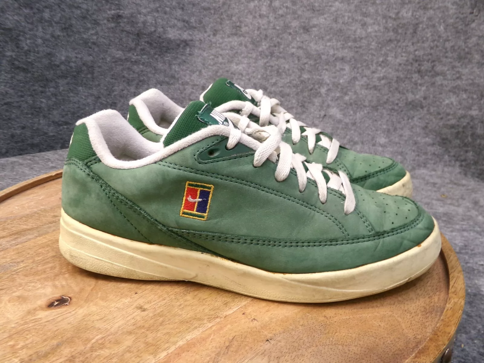 Chaussures de tennis baskets homme vintage Nike Supreme Court vert nubuck 1995 pointure 8