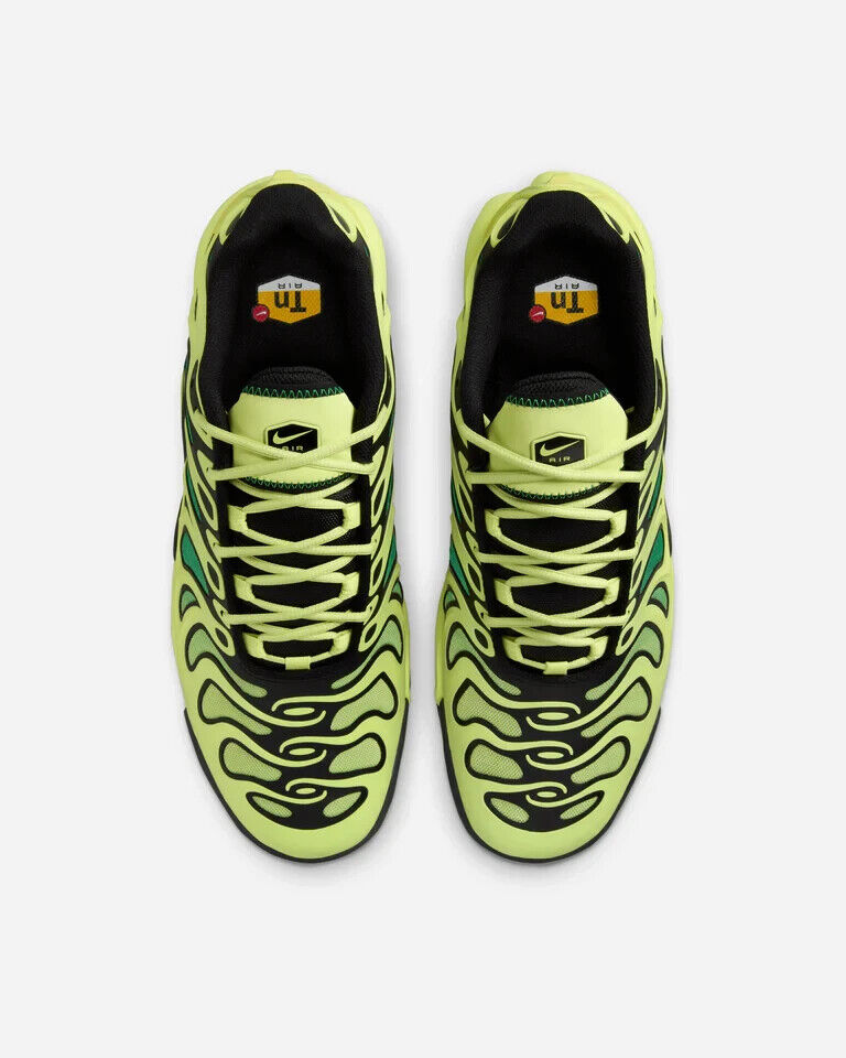 Nike Air Max Plus Drift Shoes Lemon Twist Black FD4290-700 Nike Air Max Plus Drift Shoes Lemon Twist Black FD4290-700