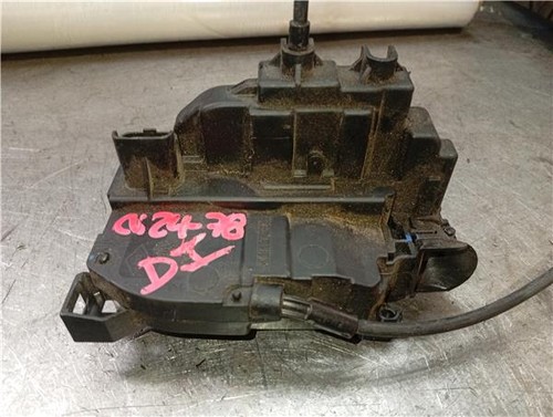 PORTIERSLOT LINKS VOOR Renault Clio III (BR/CR) 8200300126 - Afbeelding 1 van 5