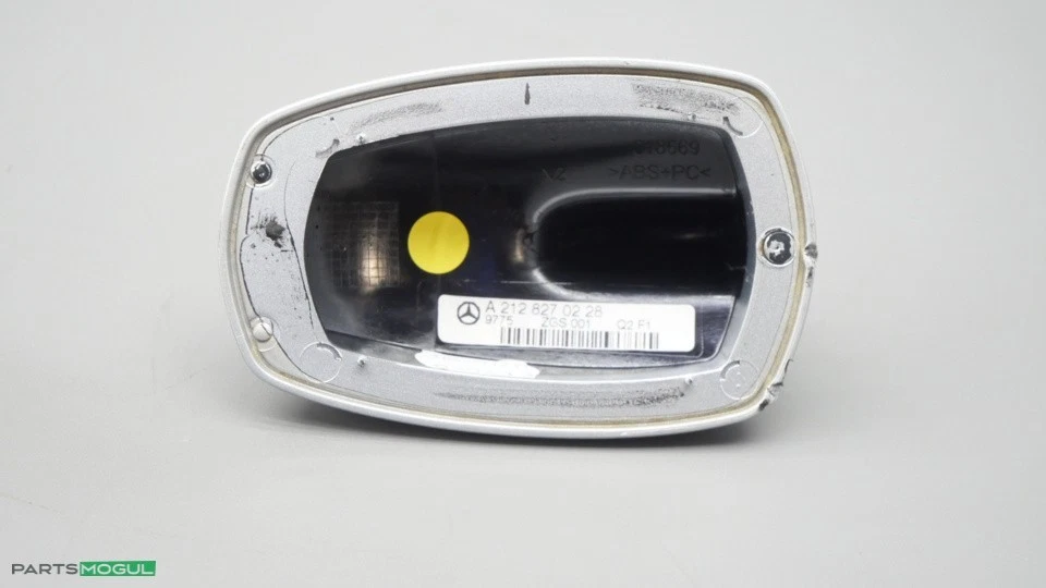 Cubierta de antena aleta de tiburón Mercedes-Benz GL450 X166 2013-2016 A2128270228 FABRICANTE DE EQUIPOS ORIGINALES Foto 4 de 4