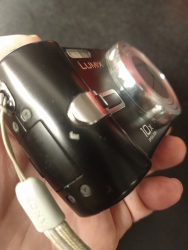 Panasonic LUMIX DMC-TZ3 7.2MP Digital Camera - Black fully functional - Picture 7 of 11