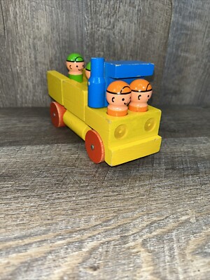 Great Vintage Mattel Pull Apart Wood Truck With People 1971