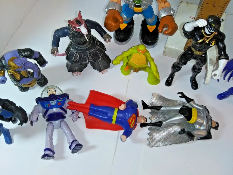 Lote de 10 figuras de acción DC Comics Batman, Superman, Jack Hammer, Ninja y otros Foto 3 de 4