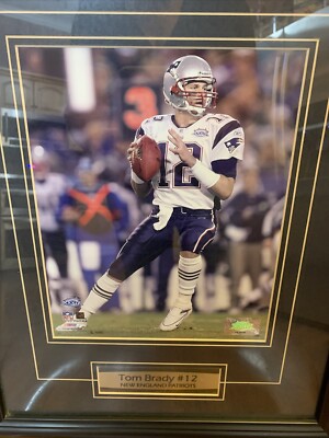 Tom Brady 16x 13 Matted Framed Super Bowl Photo With Brass
