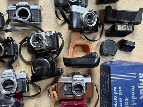 20 Vtg Rare Film SLR Camera Bodies Konica Minolta Yashica Kodak Polaroid Pentax+ - Picture 7 of 19