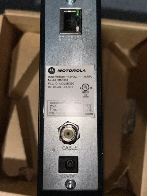 Motorola SBG901 SURFboard Wireless DOCSIS 2.0 Gateway Cable Modem New in Box NEW - Image 3 of 4