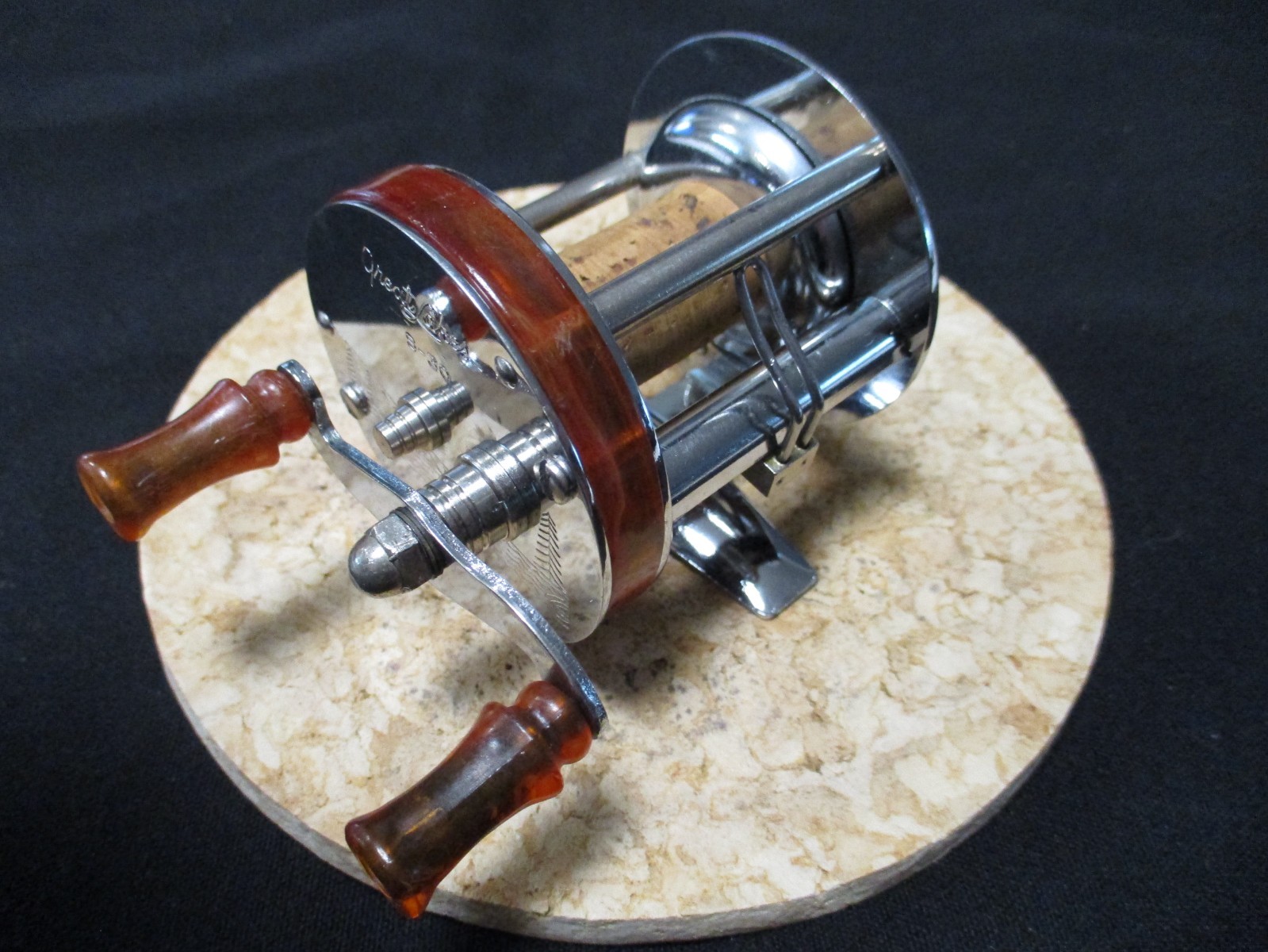 Vintage "GREAT LAKES" Model S-30 Level Wind Casting Reel, Ma