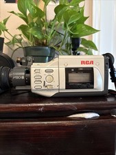 RCA AutoShot CC6251 Black VHS-C Camcorder 22x Zoom UNTESTED