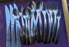 Lot of 16 Pieces Gourmet Settings Park Carry On Satin 18/10 Stainless 