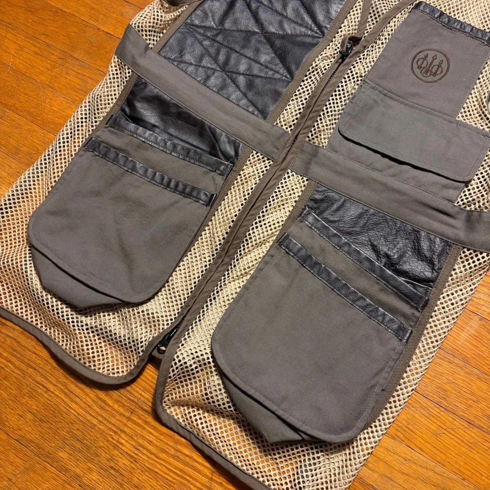 Beretta Shooting Vest Mens Brown Mesh Leather Full Zip Pockets Game Pouch Size M - product detail image 2