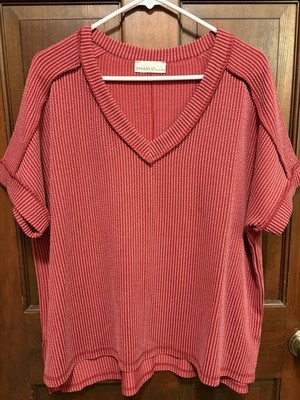 *NWOT* Zenana Maroon Red Crinkle Fabric VNeck Oversized Boxy Tee Sz. S/M (fit L)