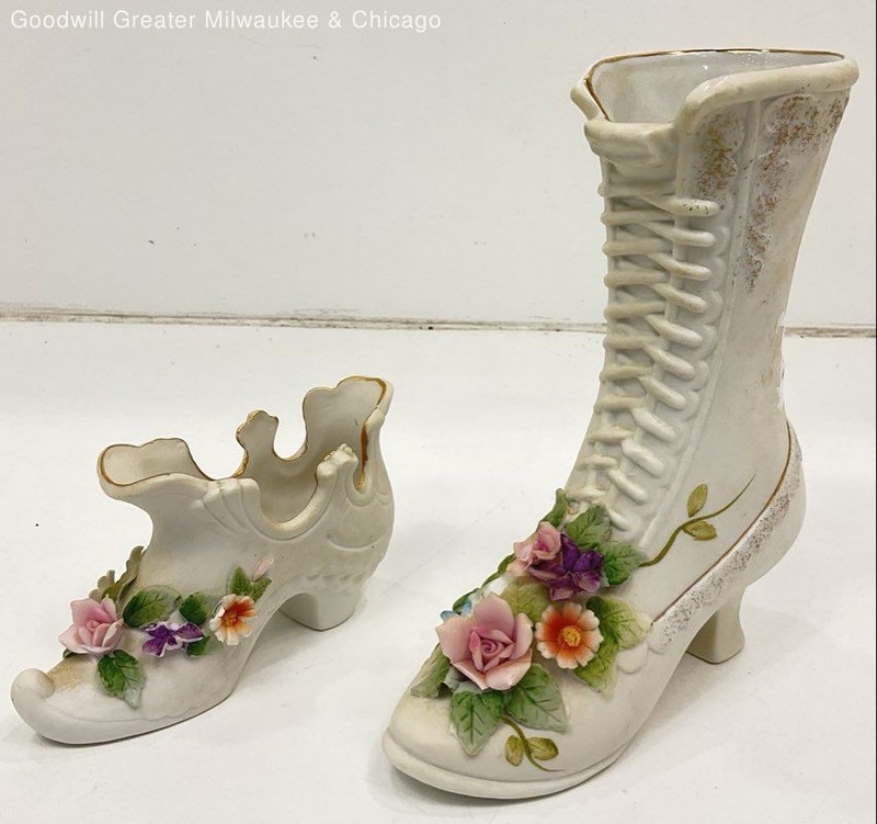 2 Lefton Vintage Shoes AS IS