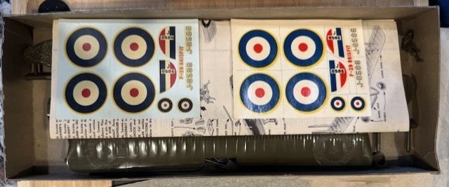 AURORA WWI Bristol F2B Brisfit 1/4" 1/48 Scale Kit# 113-98 1957 w/ Double Decals - Image 2 of 4