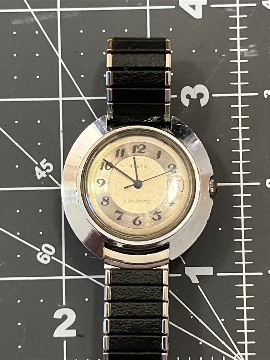 Vintage 1973 Timex Electronic Watch UFO Silver Space-Age Set