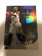 Kevin Garnett [Showcase Row 2] #4 Prices | 1998 Flair Showcase