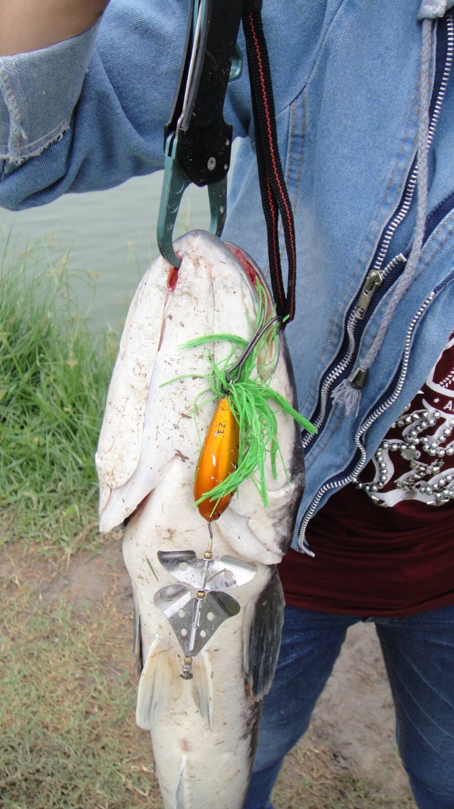 HANMADE DOUBLE BLADED BUZZBAIT. BASS, NORTHERN PIKE, MUSKIE/ MUSKY. - Image 3