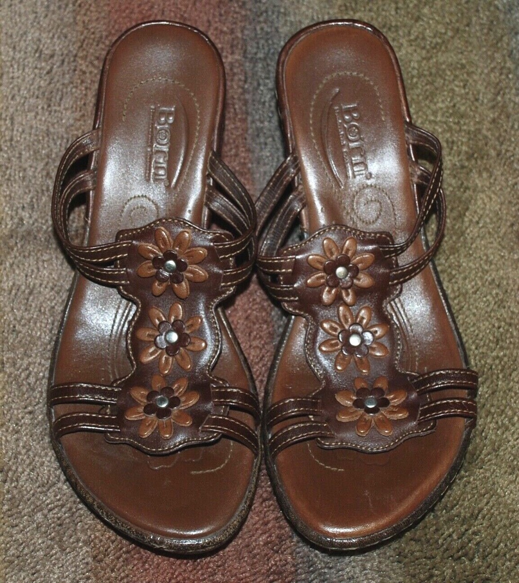 8 WORN ONCE EUC Born Sandals Brown Leather With Flower  display picture 1