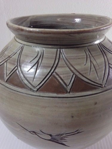 Jarrón de cerámica vintage Southwestern motivo grúa gris marrón - Imagen 10 de 12