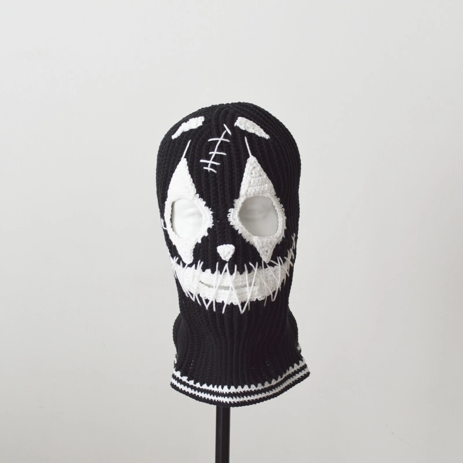 Knitted creepy black balaclava ski mask women men Custom crochet ghost clown hat