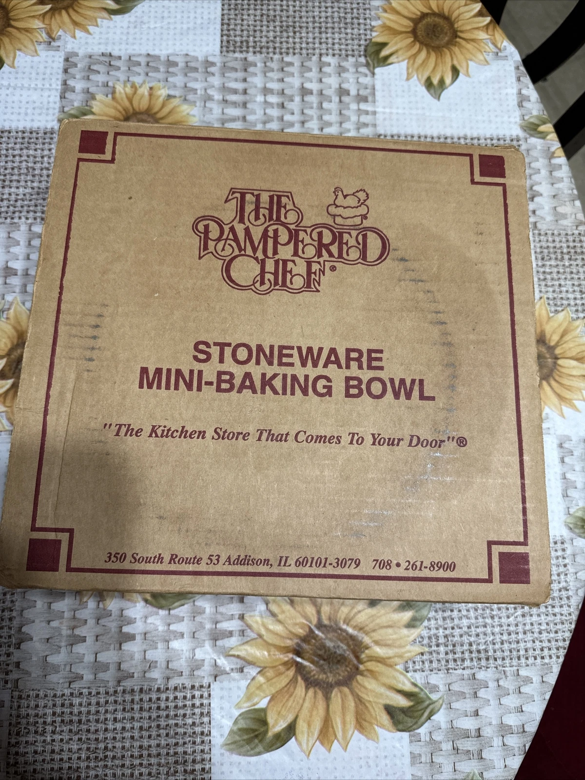 Pampered Chef Mini Baking Bowl 1475 Family Heritage Collection Scraper Open Box