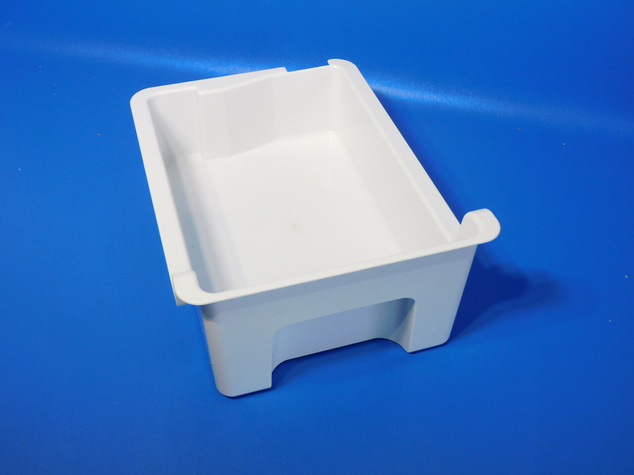 Whirlpool Refrigerator WRF560SEHW00 Ice Bin Container W10368669