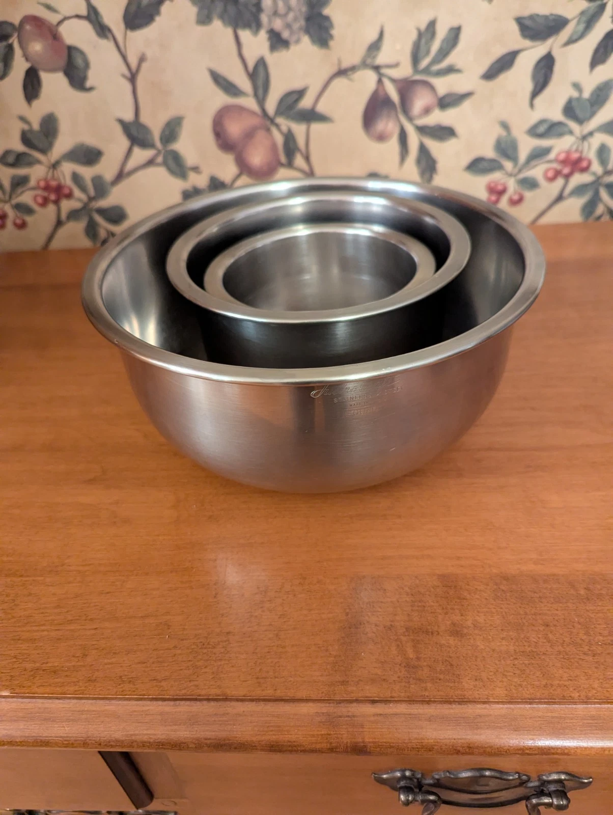 3-VINTAGE LUSTRE CRAFT MIXING BOWLS 3-1/2QT, 1-1/2 QT, 3/4QT STAINLESS