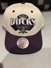 Mitchell & Ness Anaheim Ducks NHL Snapback Cap Hat Off White/Purple