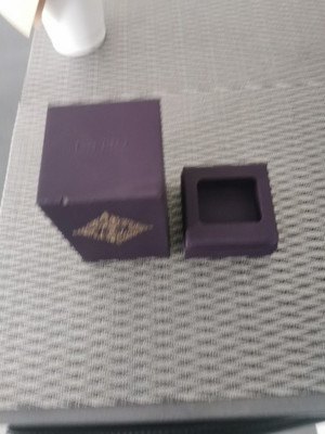 Box, Verpackung vom Initio Parfum Prive ATOMIC ROSE