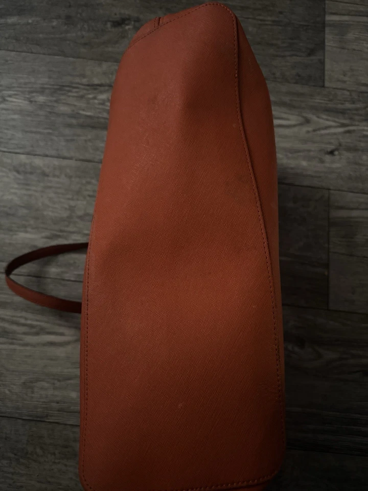 Michael Kors Jet Set 托特包 橙色 Saffiano 皮革 MK 魅力 内穿 — 第 3/4 张图片