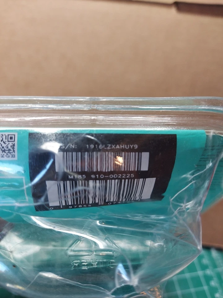 Logitech M185 Plug-And-Play Wireless Plus Comfort Mouse Sealed New - Image 3 of 4