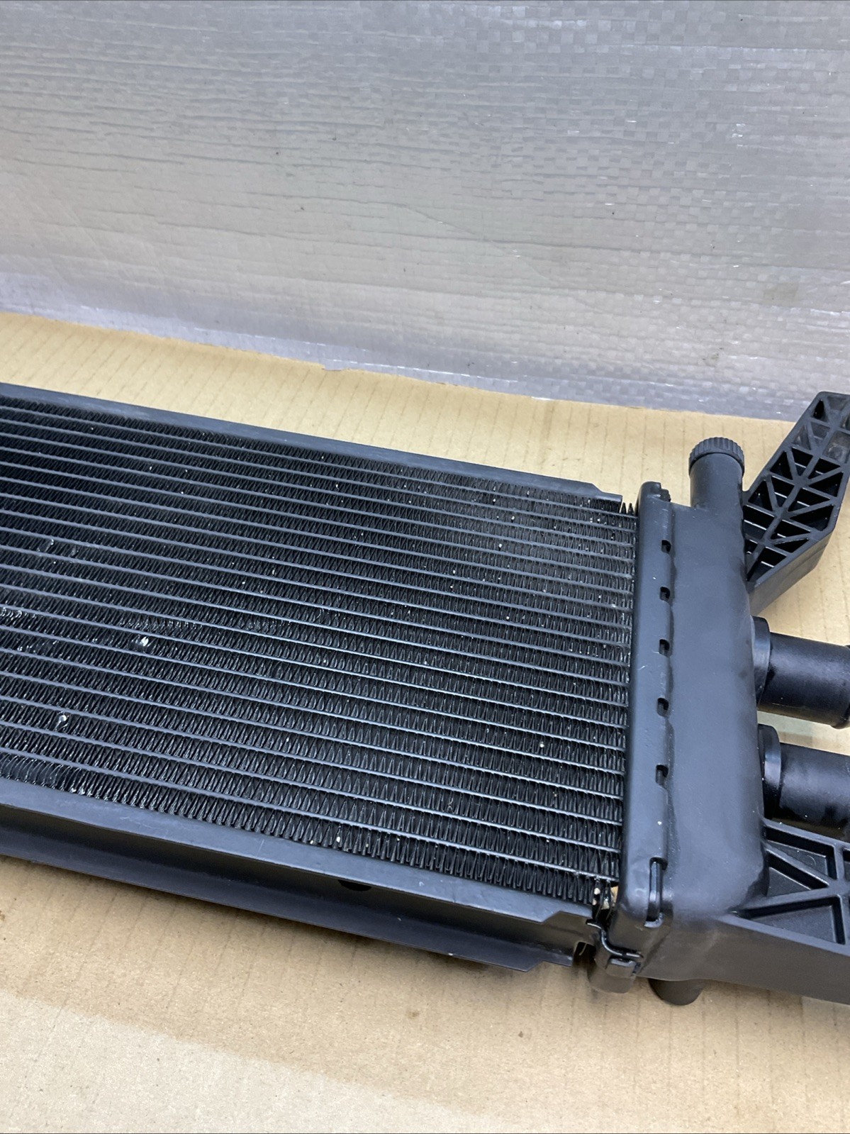 14-24 Maserati Ghibli Quattroporte LeVante OEM Gearbox Radiator 670009821