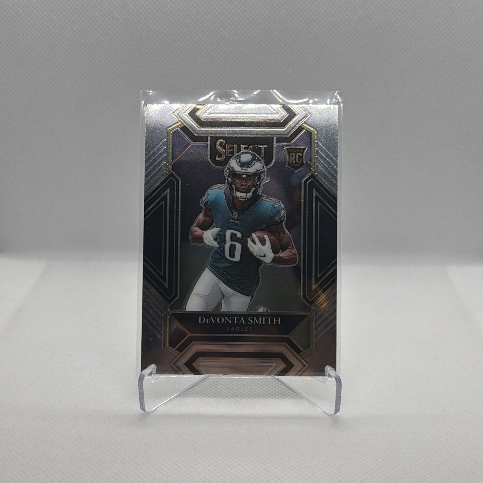 2021 Panini Select - Club Level Devonta Smith #249 (RC)