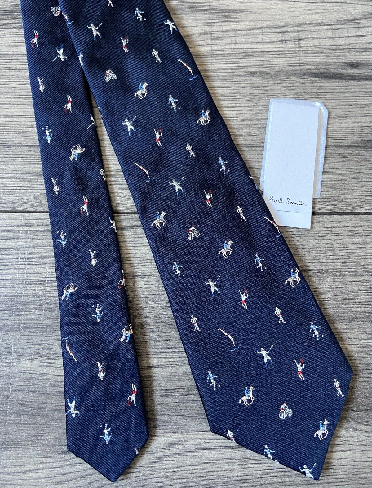 PAUL SMITH EMBROIDERED SPORTING MOTIFS SILK TIE MADE IN ENGLAND BNWT
