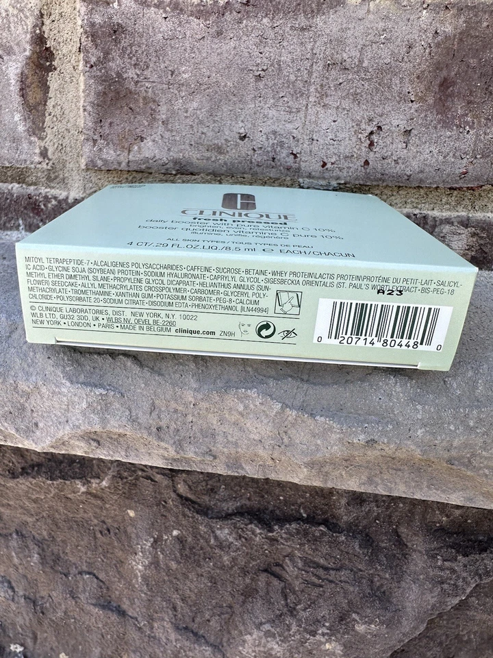 Clinique Fresh Pressed Daily Booster con Vitamina C Pura 10% - Juego de 4 potenciadores Foto 3 de 3