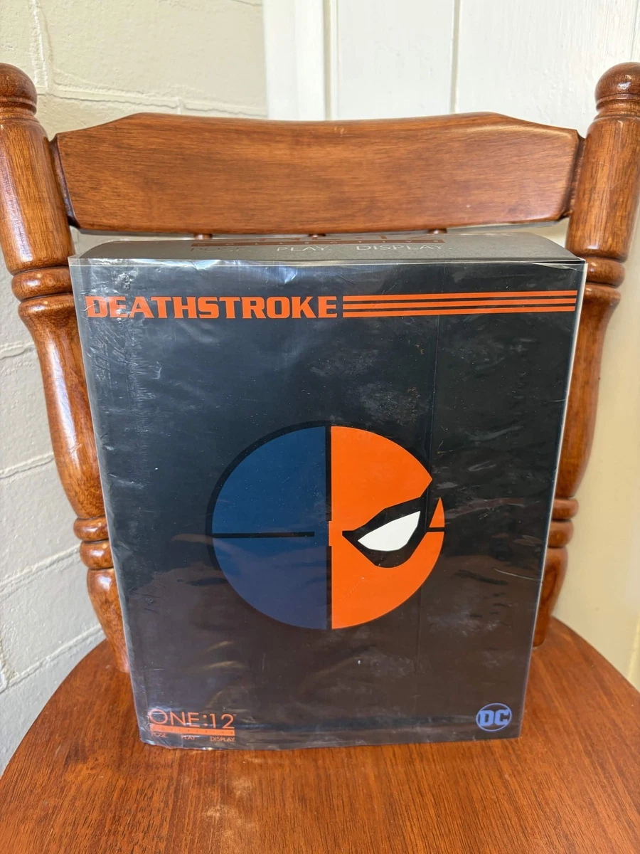 Mezco ONE:12 Collective DC Comics Deathstroke Action Figure NEW 2017