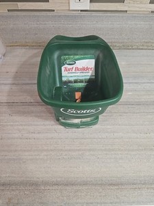 Scotts Easy Turf Builder Handheld Fertilizer Grass Seed Spreader Scott’s
