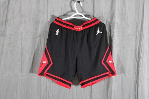 Chicago Bulls Short - Alternate Black Shorts by Nike - Men's Size 38