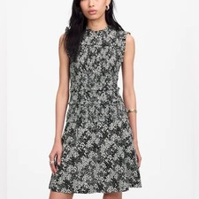 Madewell Smocked Crewneck Mini Dress in Floral Size 6