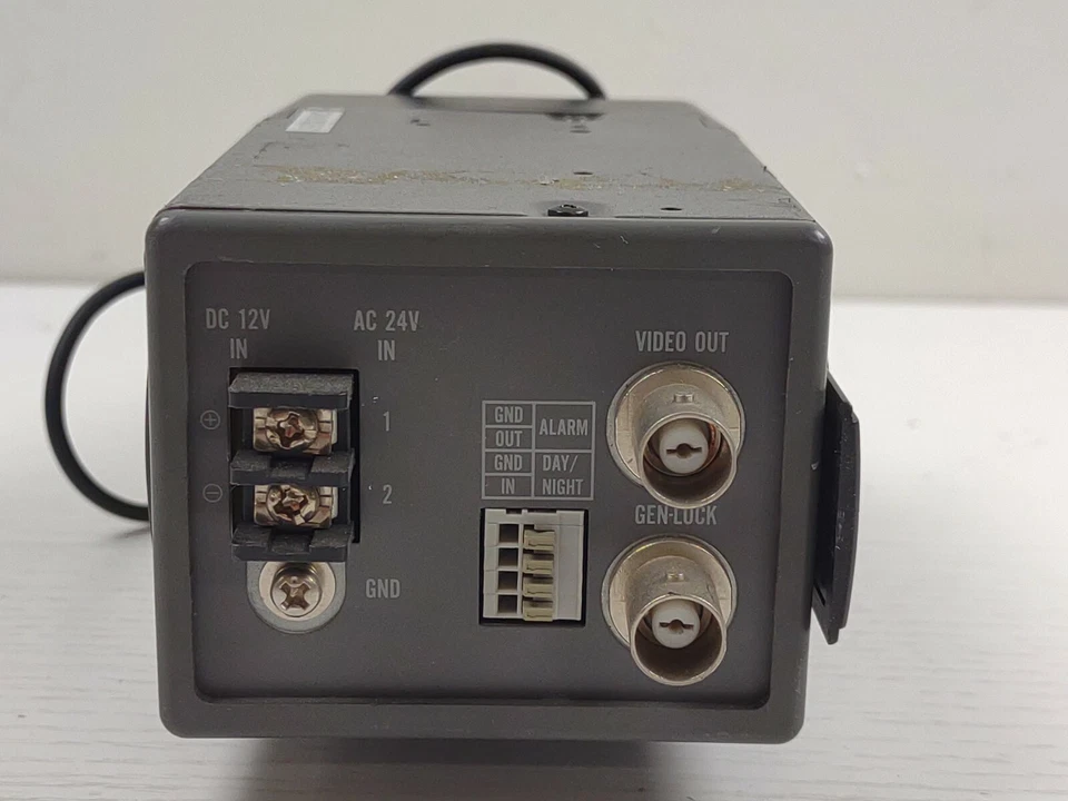 Used Panasonic WV-CL924A 1/2" Day/Night WDR CCTV Security Camera w/2.7-8mm Lens - Image 4 of 4