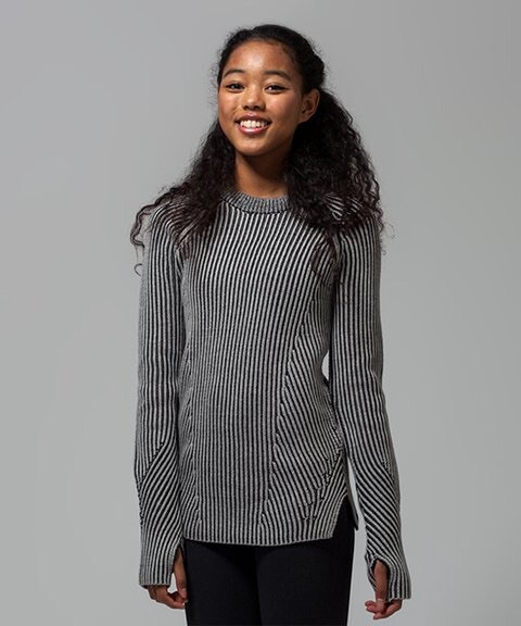 Ivivva Black Gray Snow Salutation Pullover Sweater Size Girls 10