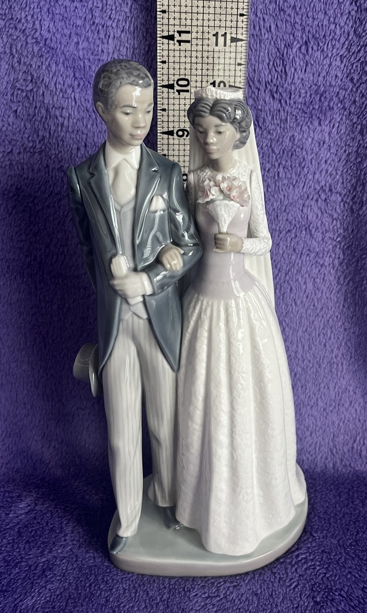 Lladro Black Legacy Collection #5274 “ Wedding Day “ Bride & Groom