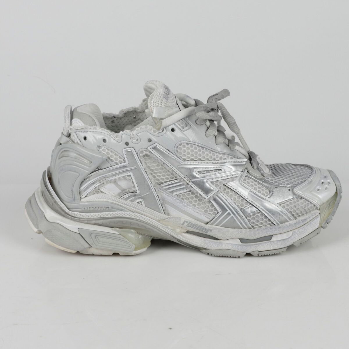 Balenciaga Runner Sneakers Size 41 - 677403 | eBay Balenciaga Runner Sneakers Size 41 - 677403 | eBay