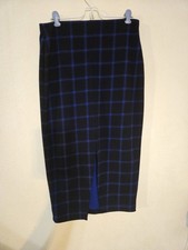 Old Navy Skirt Medium Black Blue Plaid Midi Pull On Front Slit Stretch